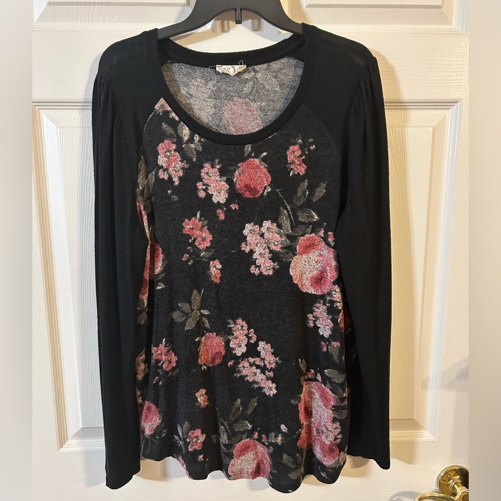 Maurice’s 24/7 long sleeve shirt